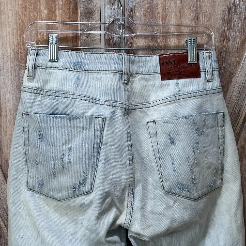One x One Teaspoon High Waist Awesome Baggies Light Wash Destroyed Jeans - Picture 8 of 11